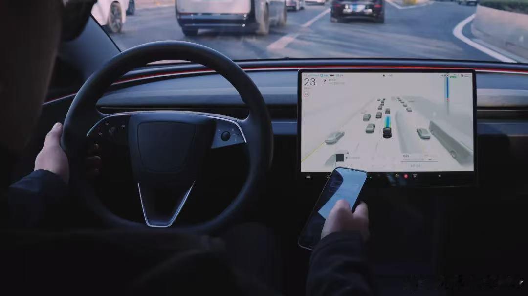 【马斯克预告FSDv14.3将大幅降低驾驶员依赖】v14.3将大幅降低驾驶员