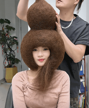 这胡芦里装的是“女儿红"。[大笑][玫瑰]