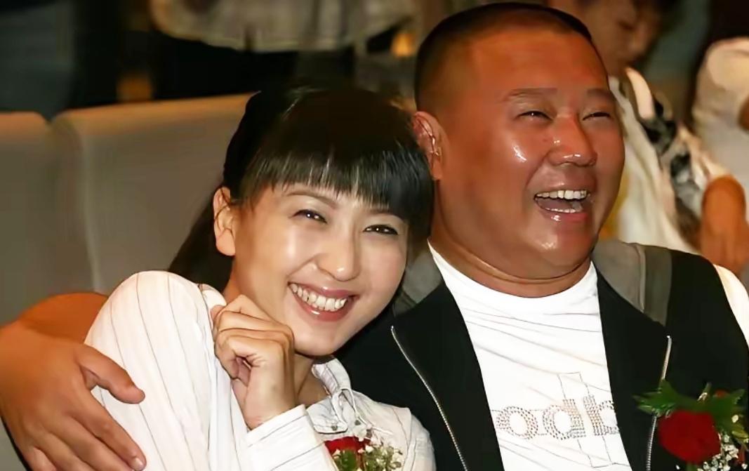 合照引发猜疑？别猜了，人家是“真·夫妻档”！实证来了！早在2012年央视春