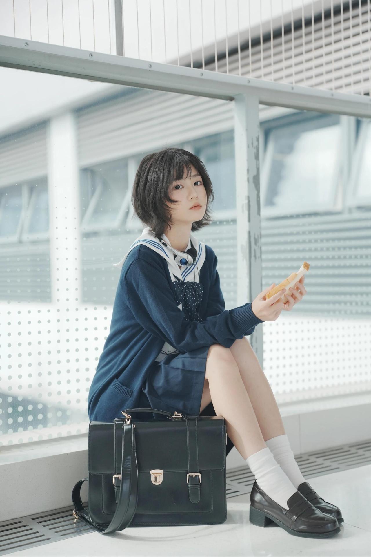 校园少女风，青春气息满满！📚💼🍞甜妹jk