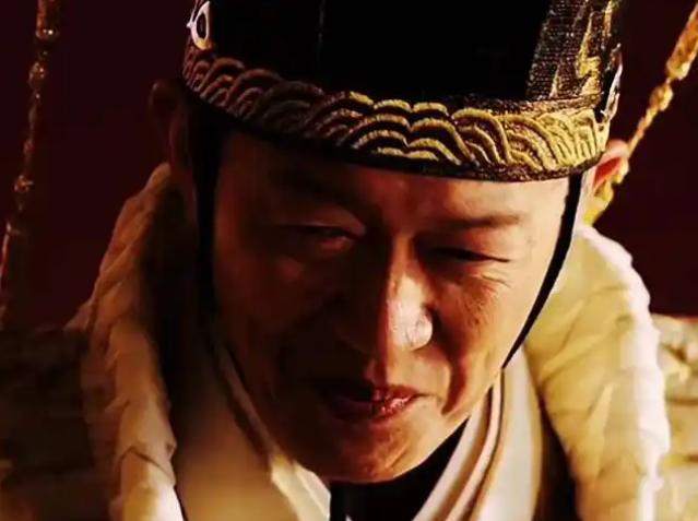 为什么杀了魏忠贤不久，大明朝就垮了？很简单的道理。给魏忠贤一百万军费，他会吞掉四