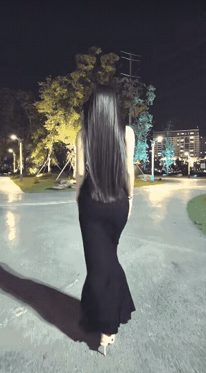 来，给这个背影打个分[滑稽笑]