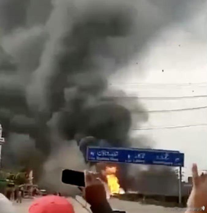 重磅：又一个25:0，巴铁亮出中国反无人机王牌武器！今日凌晨的防空警报声响彻巴