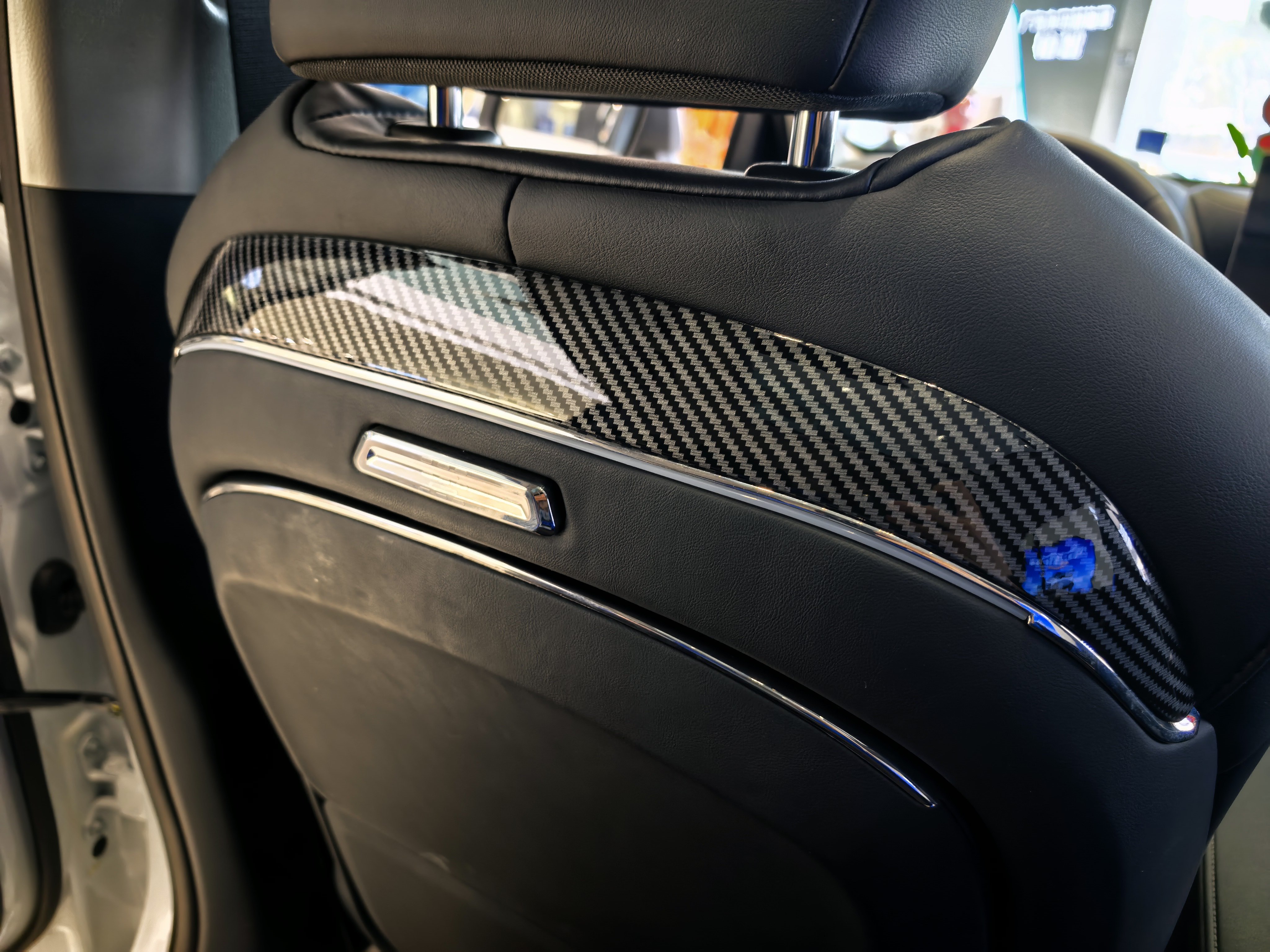 对比现在的新能源车，传统油车的内饰提升空间太大了