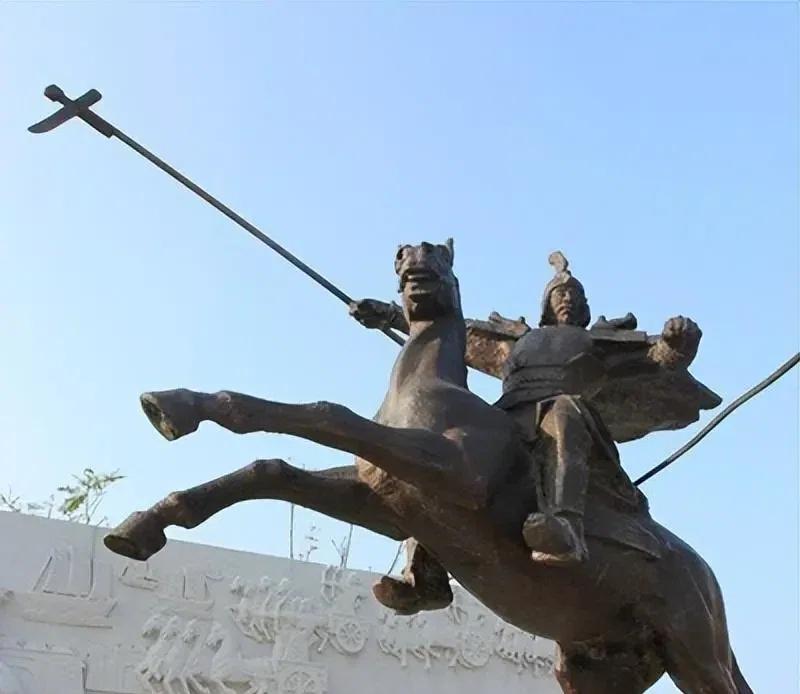 伏波将军马援在南征时病逝，消息传到洛阳，光武帝刘秀大骂：“我没想到他是这样的人，