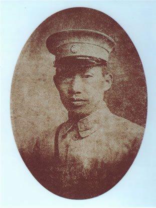 1935年，张学良来贵阳，他听说王家烈没有坐过飞机，临时便邀请王家烈坐坐飞机，王