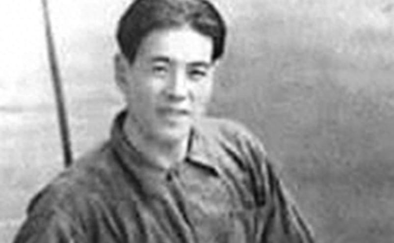 陈赓带着蒋介石的亲信到毛主席面前，毛主席笑着问他：你知道我和他是什么关系吗？