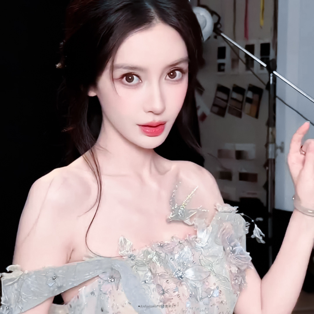 angelababyangelababy心属于你爱也是^˶･֊･˶^੭