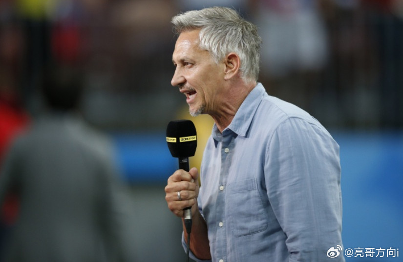 加里·莱因克尔、阿兰·希勒和理查兹日前在播客节目TheRestisFoot