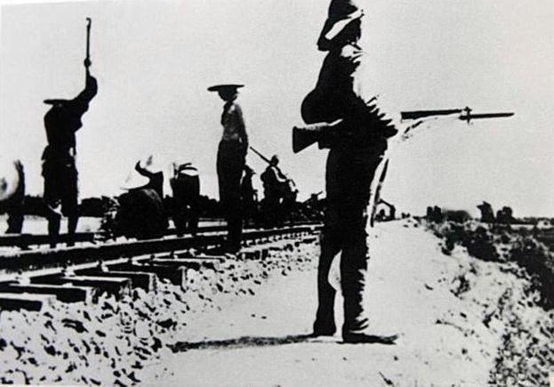 1944年9月的一天，当时31岁的山东农民刘连仁被日军抓走了，他还没有来得及跟身