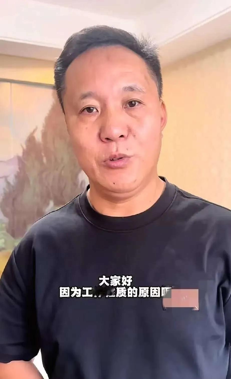 小米奇的爸爸又出风头了，姚一飞的爸爸妈妈都没有对儿子的养父母怎么样。杜晓华却