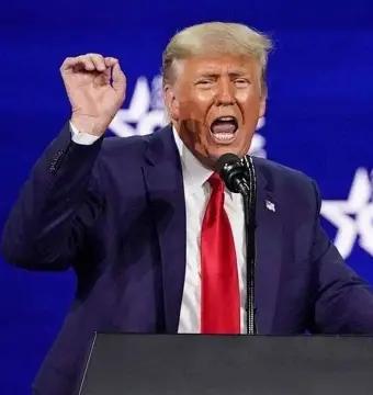 “我感觉川普有点紧张了，有点用力过度了，就差说，“AI是美国的国运，要维持领先a