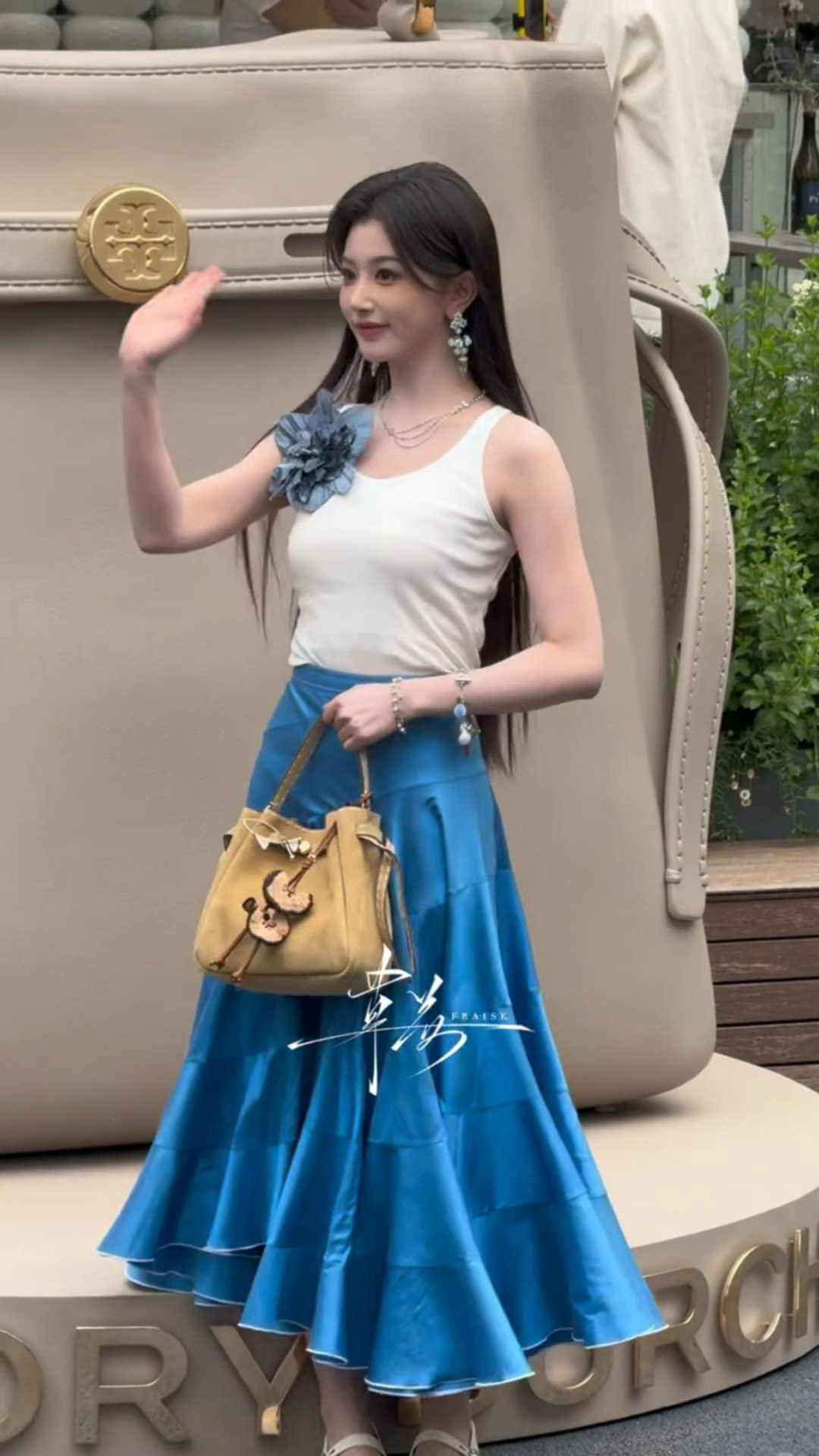 没有不喊女神的义务，好美啊孔雪孔雪儿成都外拍活动生图