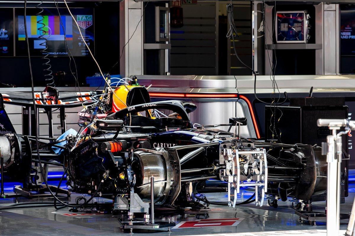 【高清无码】系列之-红牛RB22在完全组装前的一张实拍图f1中国大奖赛f1