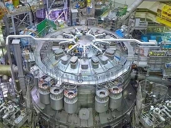 为什么全世界都在奇怪中国在拼命搞核聚变，马斯克甚至公开唱衰说核聚变“愚蠢至极”