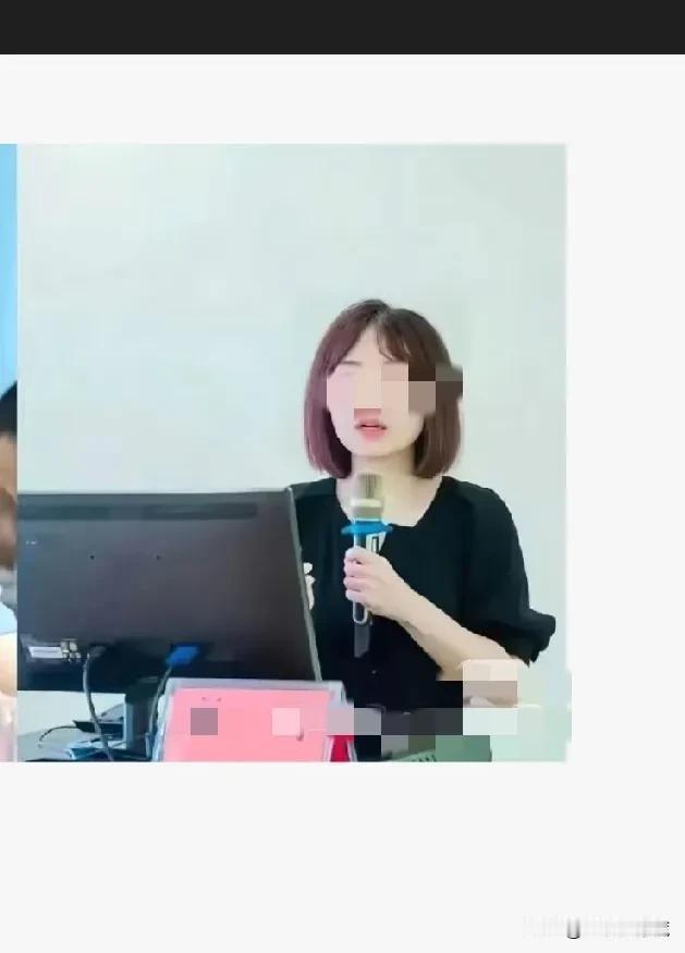 曾医生出了这么大的事，我以为最难堪的除了她的孩子，就是她的父母了，她的爸妈肯