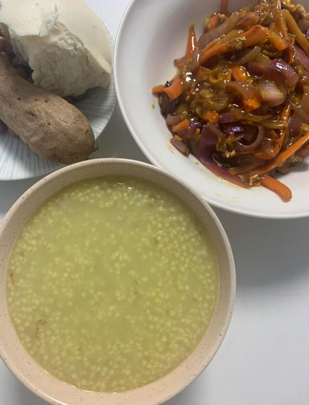 ＃早餐大家通常都会做些什么＃‌在我们当地，老一辈‌人的早餐通常吃小米粥