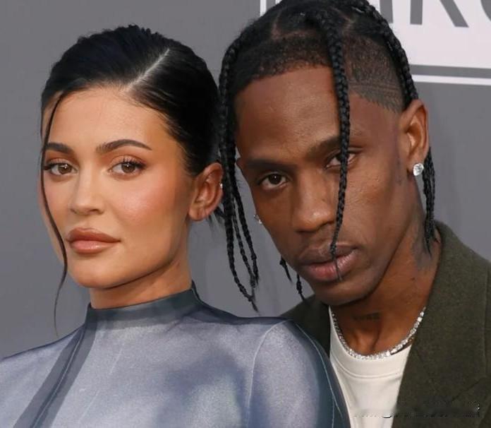 金小妹可是有颜有值的超级富婆。别看只有28岁，已经是身价超过10亿美金的超级