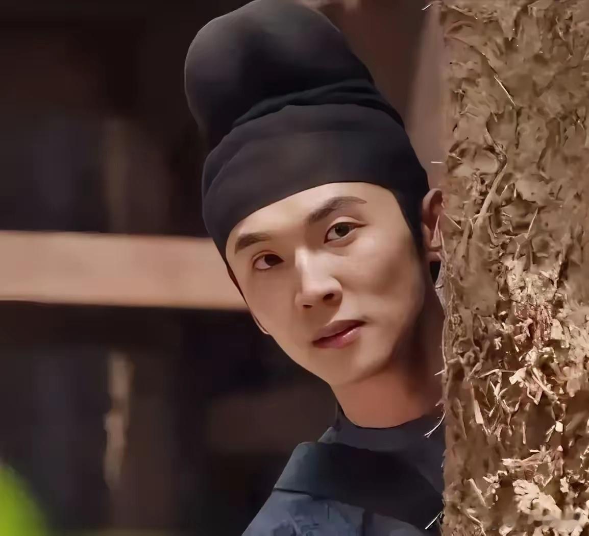 你发现没《锦绣芳华》和《国色芳华》这两部电视剧，有效出演的人竟然不是李现，也不是