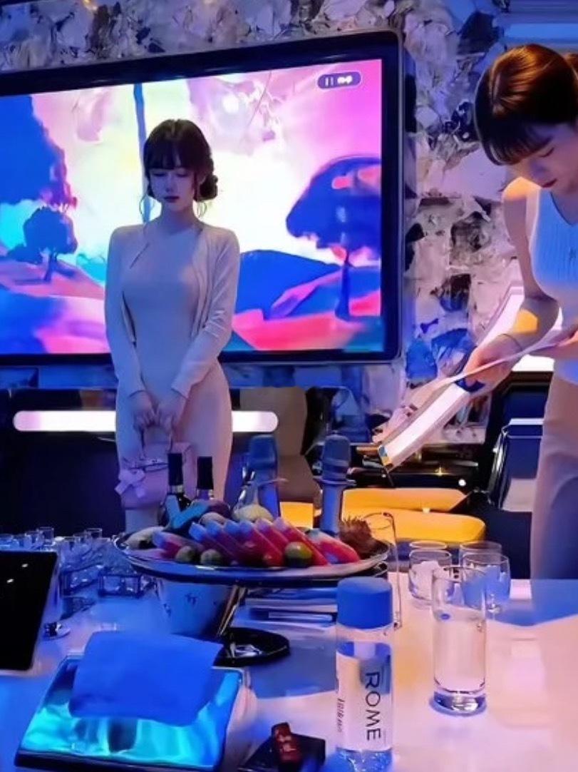 该怎么形容这十几秒呢