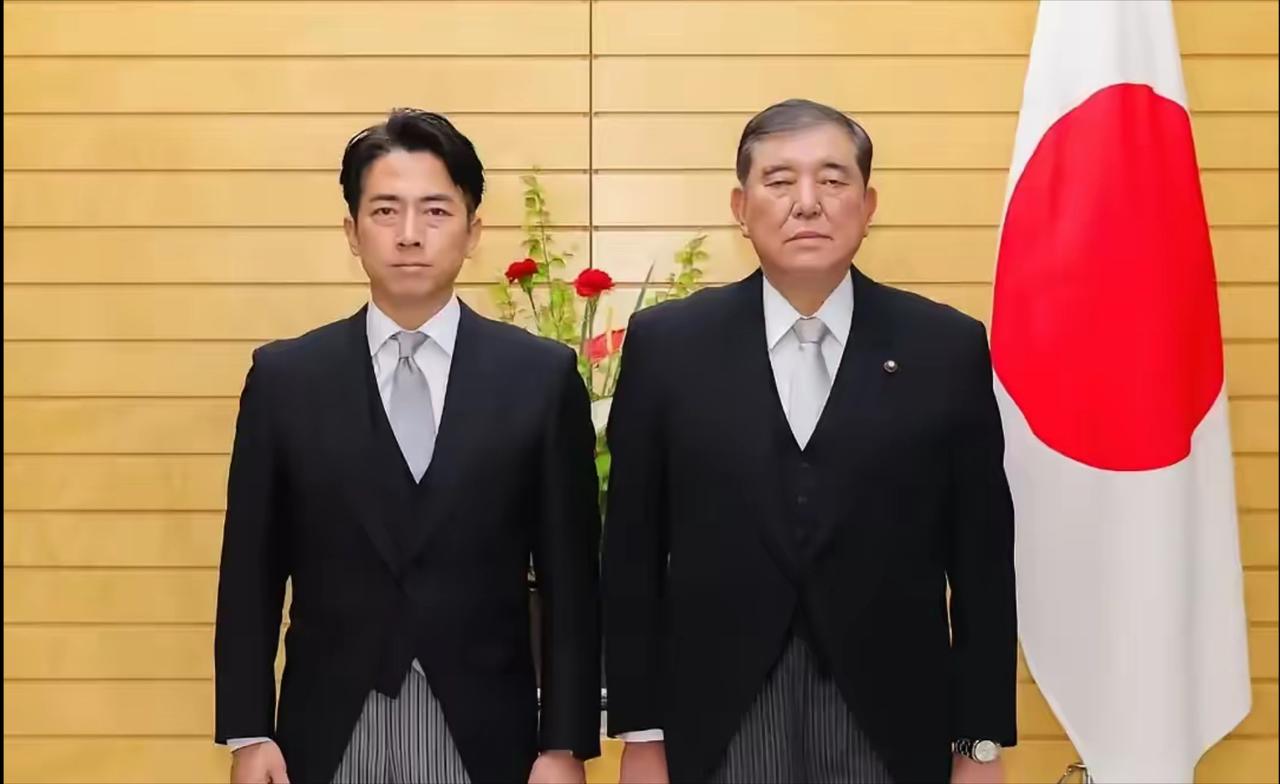 日本前首相小泉纯一郎的公子小泉进次郎，几乎已被内定为下一任首相。与其父如出一辙，