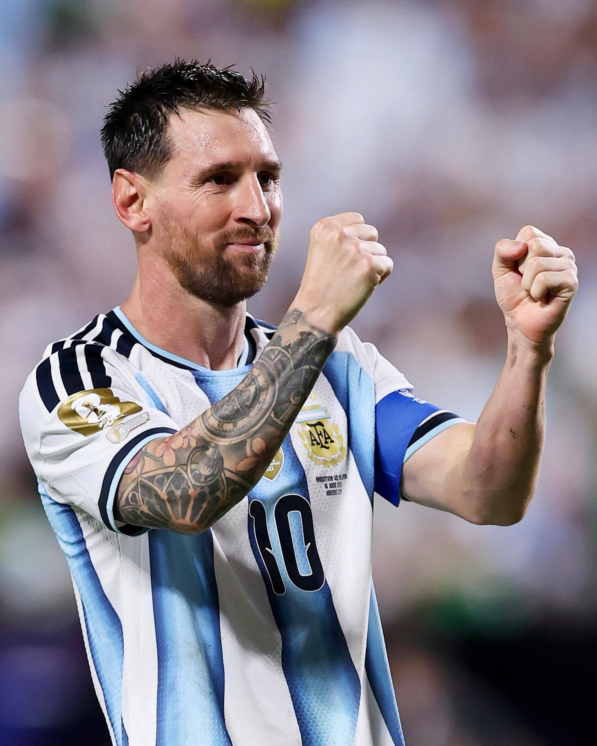 国际足联主席因凡蒂诺祝贺梅西：祝贺世界冠军🇦🇷在世界杯上打进了他的第16