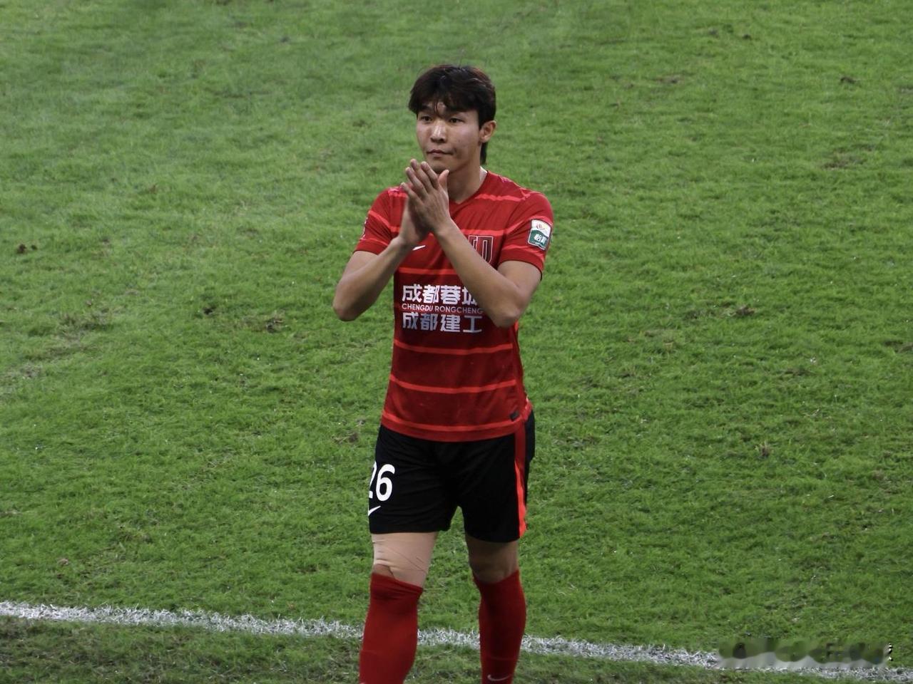 中超绯闻转会---元敏诚…据悉本赛季刚刚加盟成都蓉城且有不错表现的元敏诚申请转会