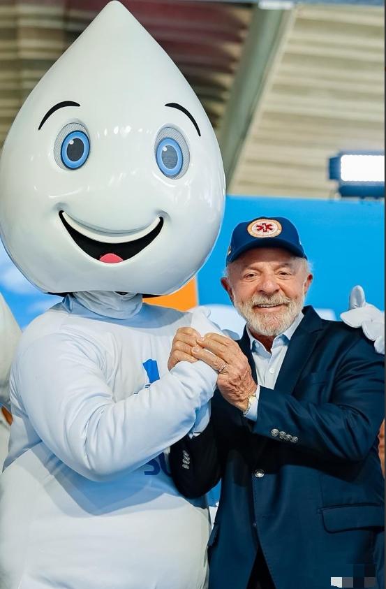 巴西喊话中国2月7日，巴西政府的高级官员透露，巴西目前正在考虑推动南方共同市场