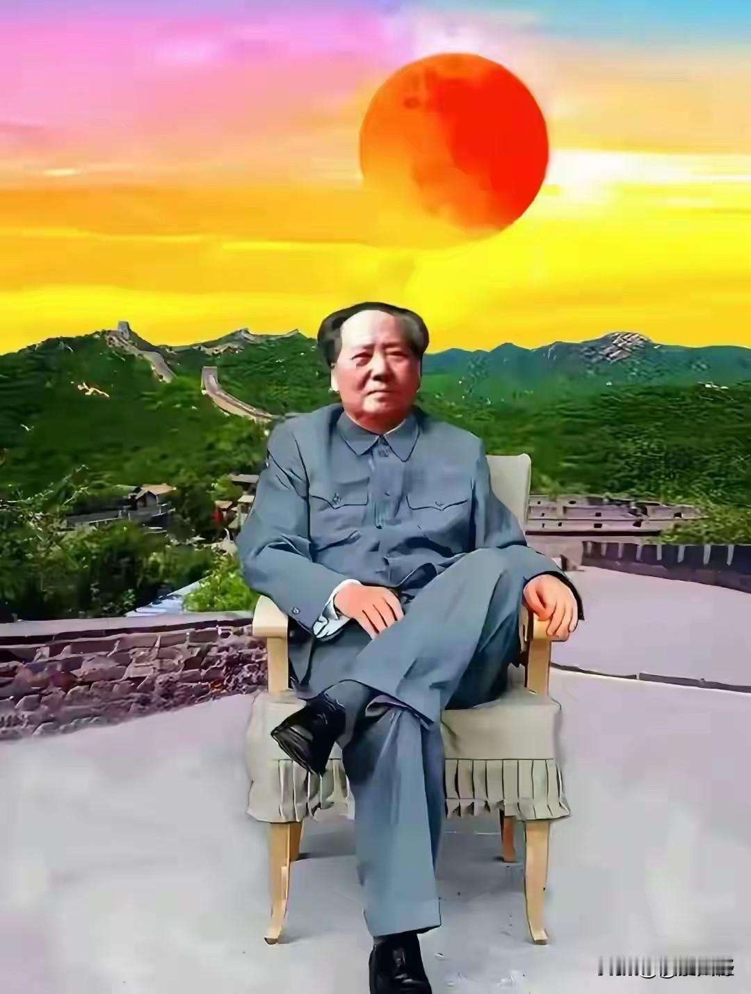 毛主席纪念堂落成不久，有人对华国锋主席力排众议决定建造成的毛主席纪念堂给出高度评