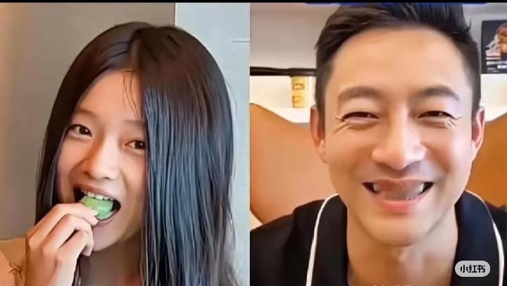 别不信原生颜值有多能打发现没？小玥儿最近露面，五官舒展脸型完美，眼睛清纯得像