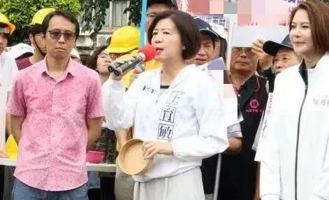 第二个沈伯洋出现，绿营被爆出丑闻，洪秀柱出手，黄智贤再批馆长