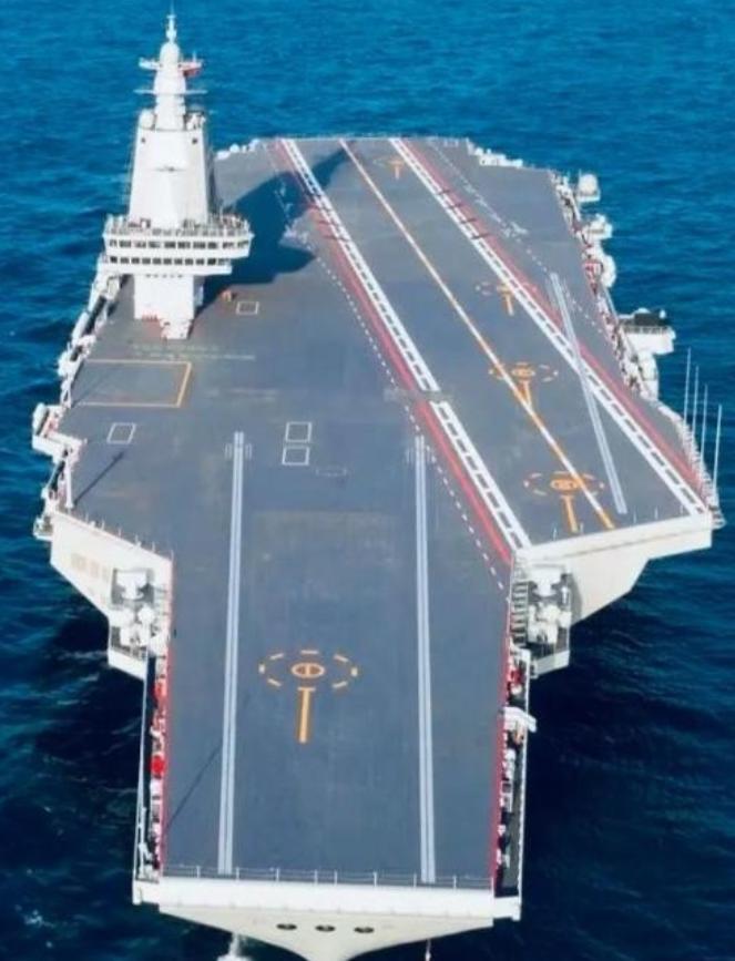 055大驱我们都造十几艘了，航母却只有3艘，为什么我们不复制粘贴批量生产航母呢？