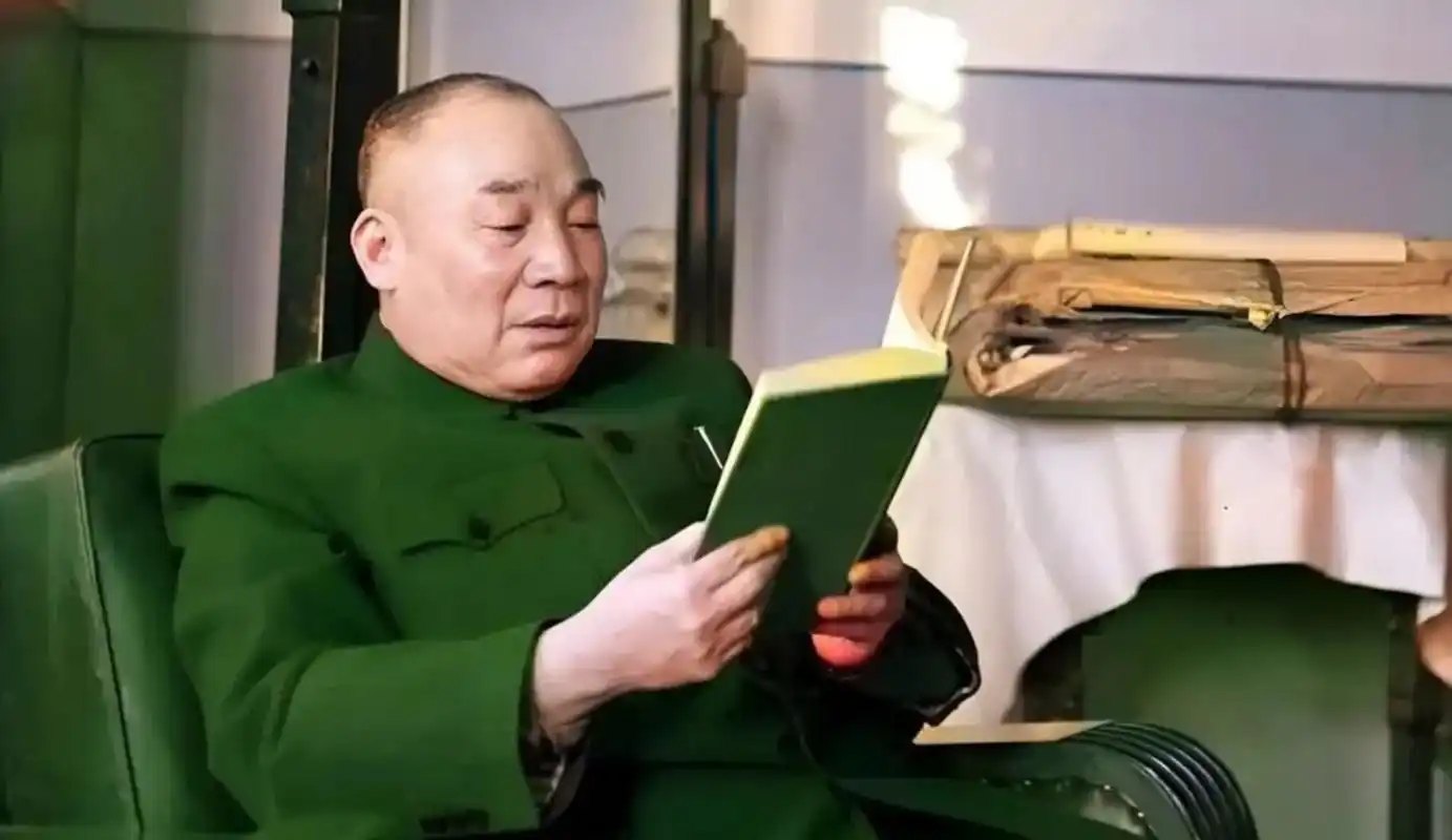 1958年，马寅初向毛主席建议实行计划生育。毛主席强烈反对，当场否决了他的建议，