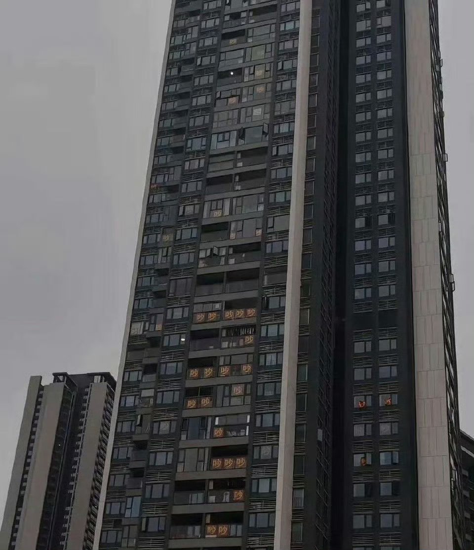 深圳的居民楼上为什么这么多字？