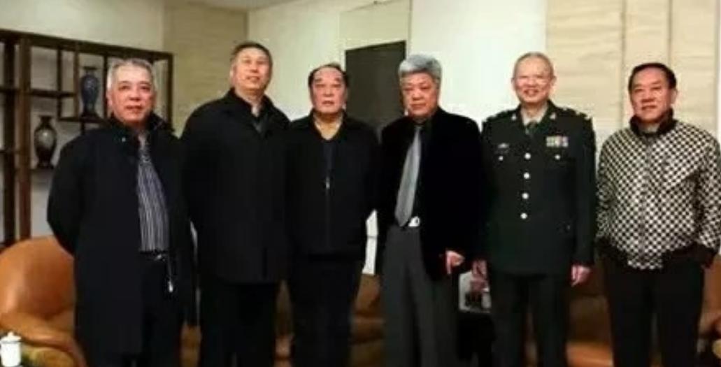 1967年10月，保卫人员向许世友报告：司令，有人要见你。许世友吼了一声：不见。