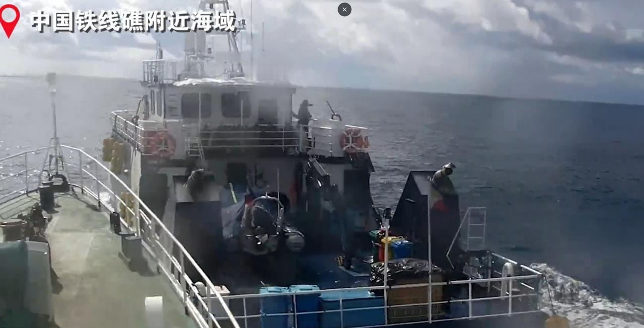 果不其然，中美刚翻脸，菲律宾就在南海动手，我海警水炮全力输出这回，南海又热闹