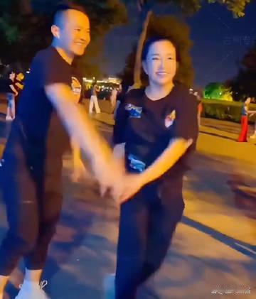 炸裂！刘晓庆遭小38岁男友起诉索赔504万<br />同居六年以夫妻相...