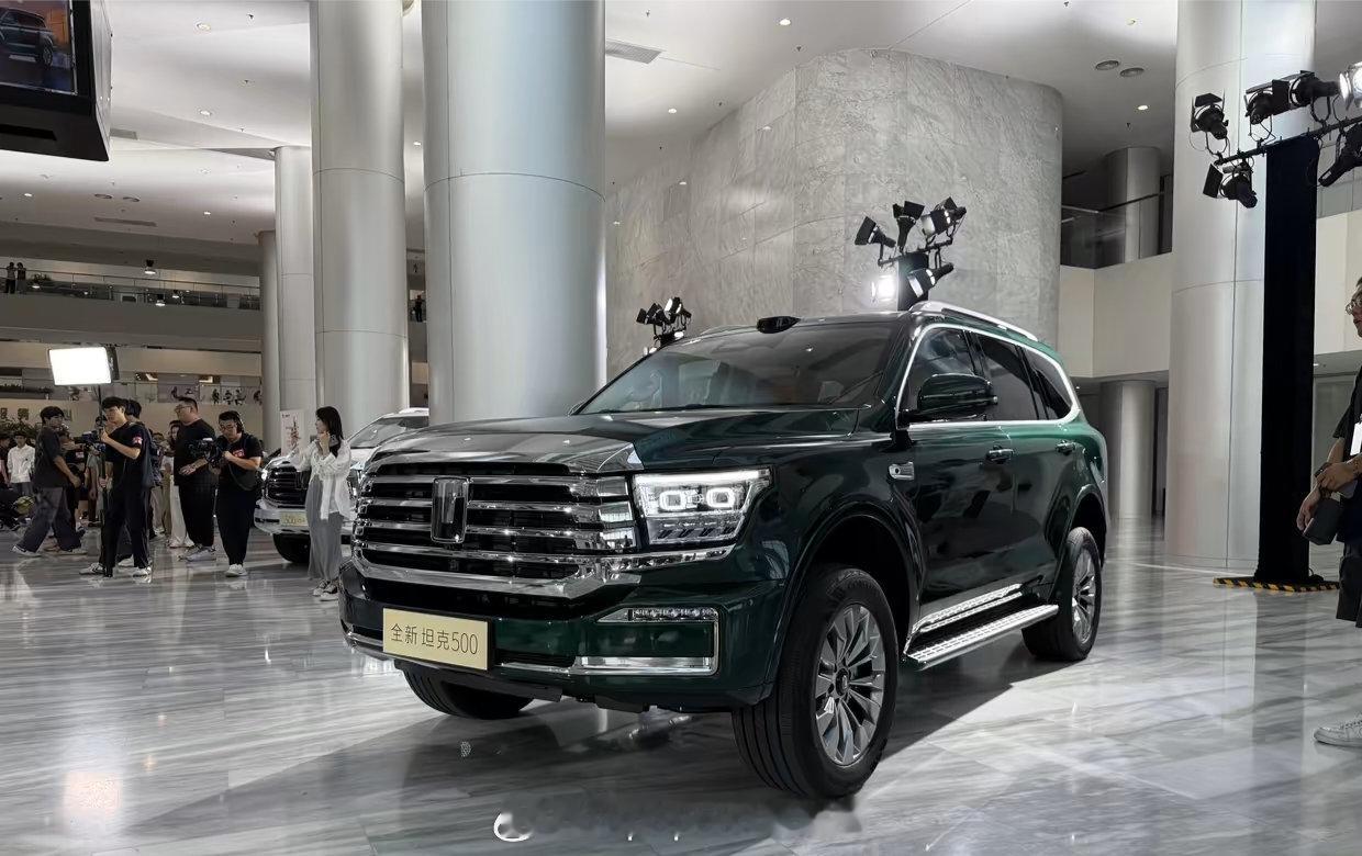2026款坦克500Hi4-T/Hi4-Z正式开启预售，新车共推出2款车型，预