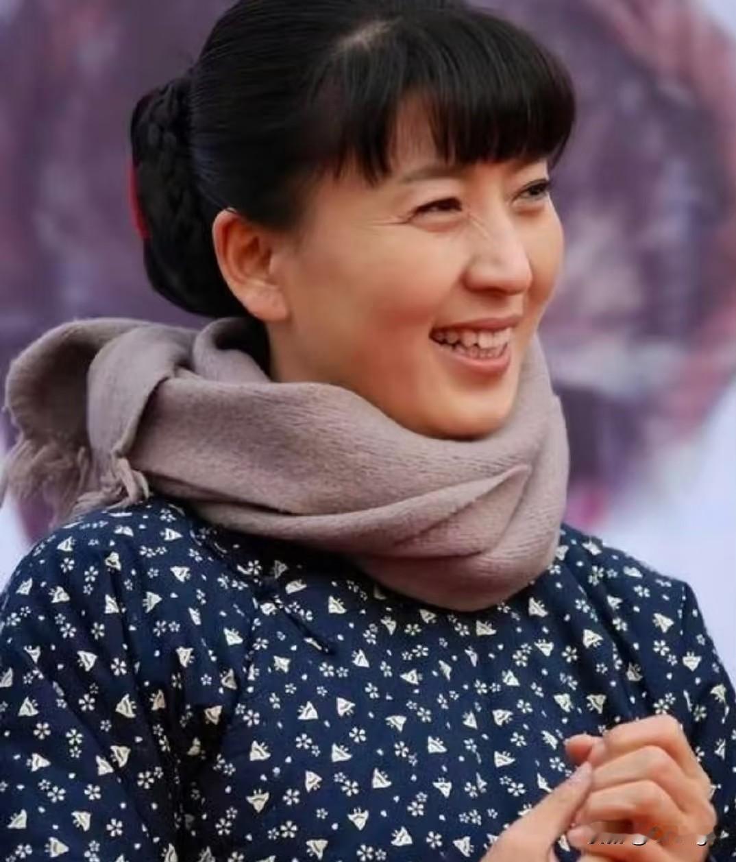 辽宁卫视春晚要被闫学晶的“哭穷翻车”整懵了吧？都临门一脚了，原定的熟面孔却因