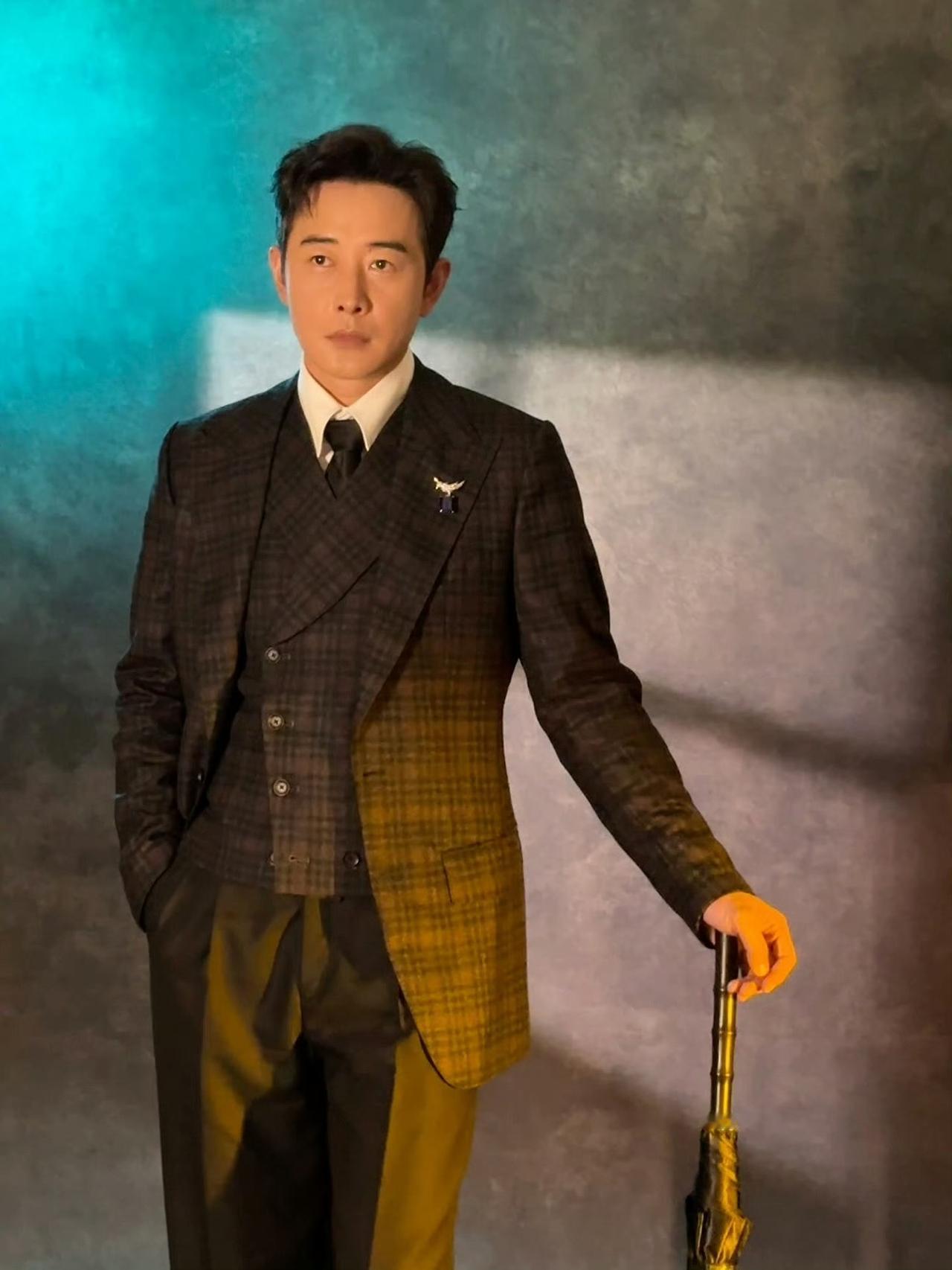 罗晋：北京演艺舞台上的实力派坚守者罗晋，这位在北京演艺圈深耕多年的实力派演员