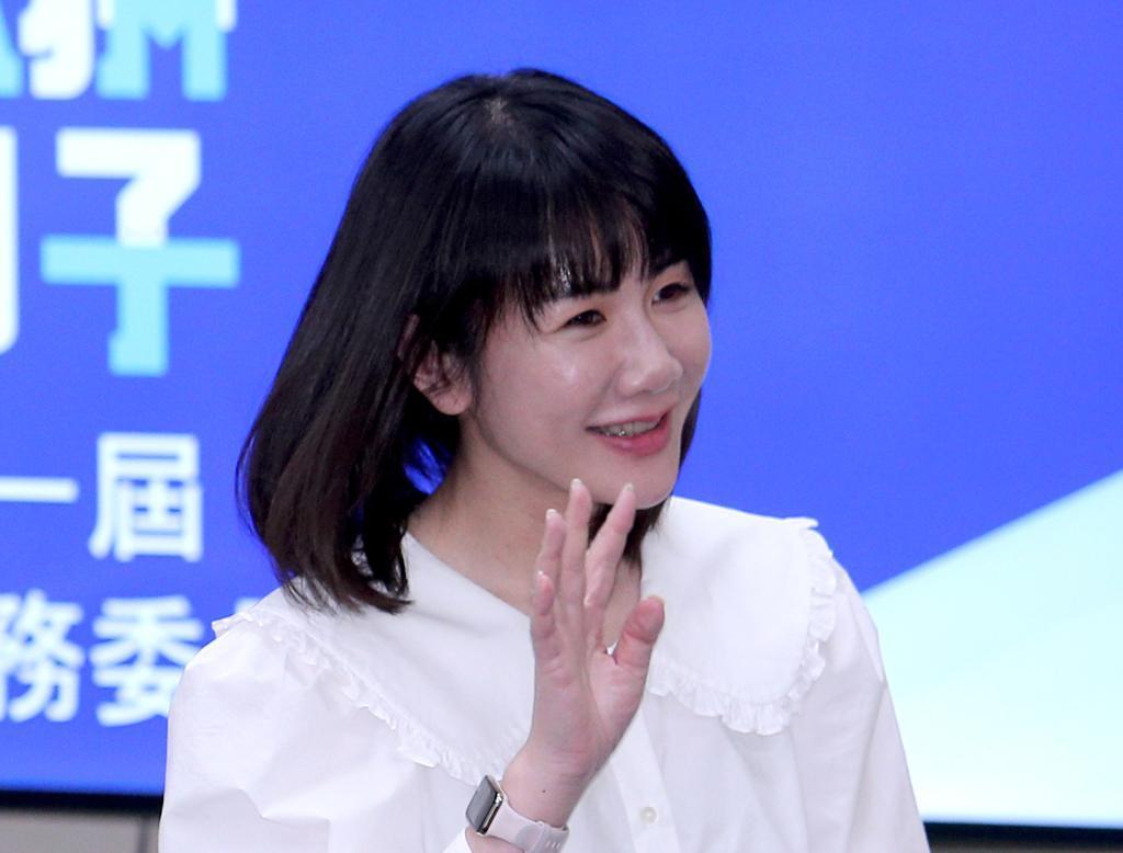 谢衣凤强调选县长与胞弟不冲突！谢典霖能否当议长要看他智慧国民党彰化县长人选持