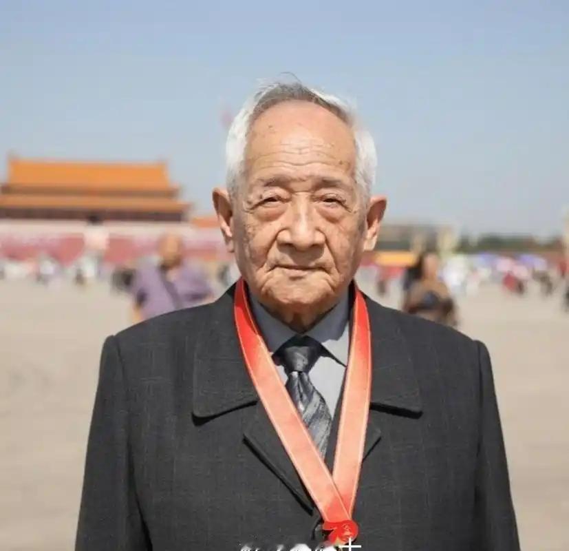 深切缅怀！这位中国工程院院士，是能源矿业领域有名的科学家，还深耕教育行业。不幸因