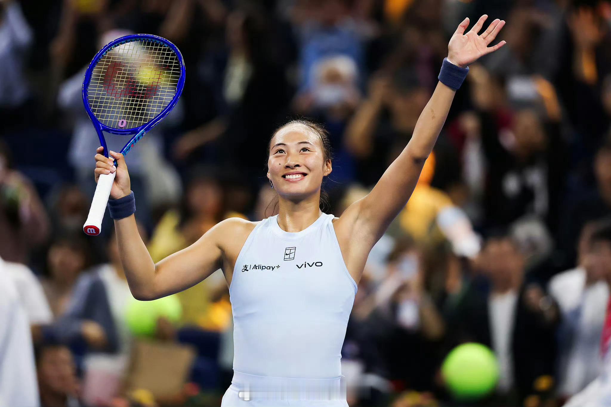 郑钦文福布斯收入榜全球第5《福布斯》公布2025年全球女运动员收入榜前十名，郑钦