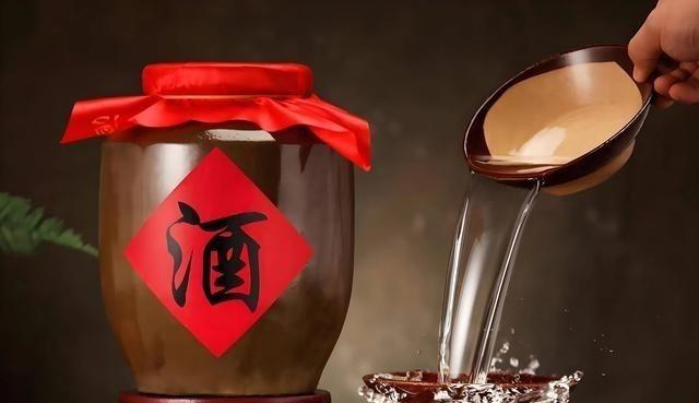 为什么外国人喝不了中国的白酒？简单的说，中西方酿酒是两个方向。很多外国人第一