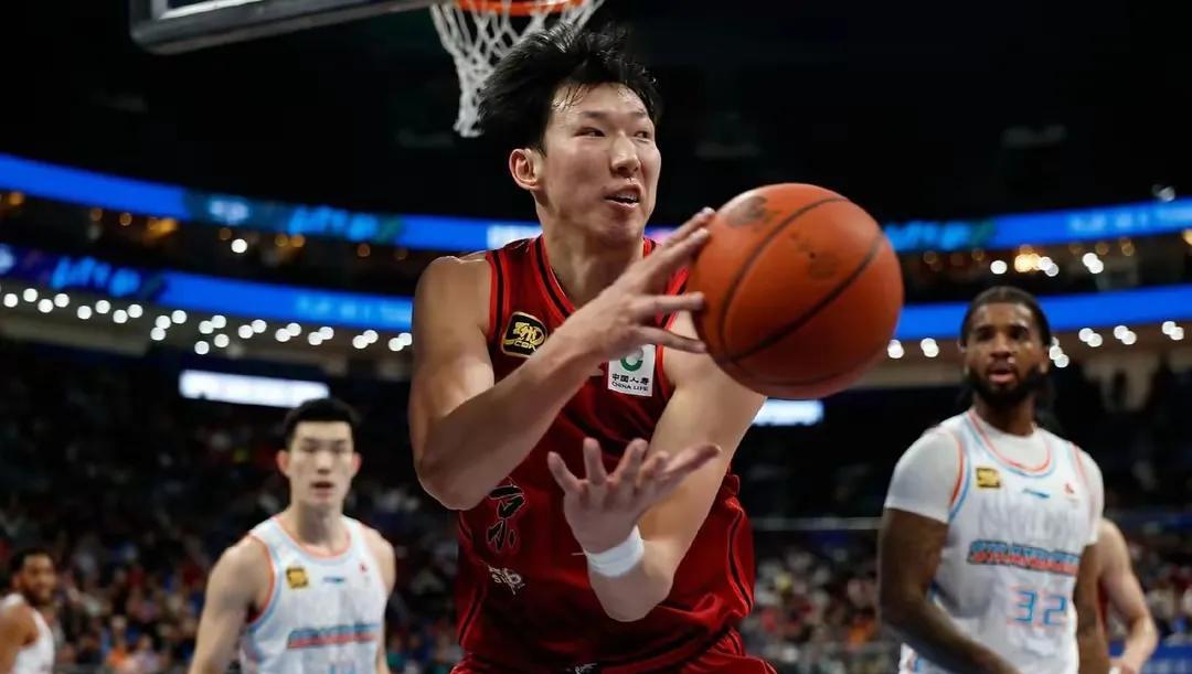 #cba#周琦必须特别小心，防止被搞伤啊。今晚面对山西，将在北京队主场举行，