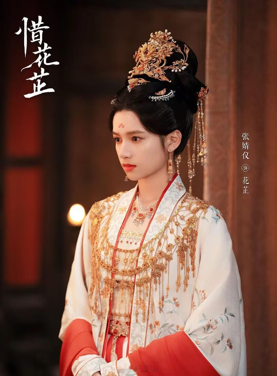 张婧仪挑剧本的眼光很权威香暗荼这次尊嘟挺出圈的，藏海传热度突破优酷的历史记录，花
