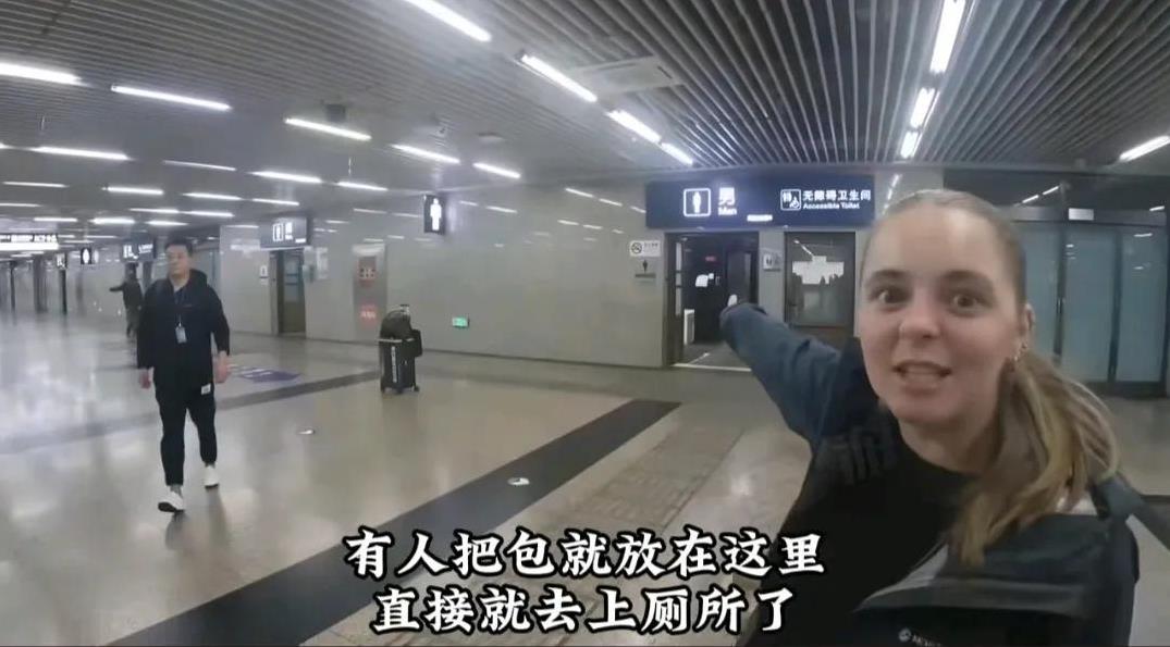 英国夫妇5月第一次前往中国，从紧张到放松，只用一天时间就爱上这里。更让他们吃惊的
