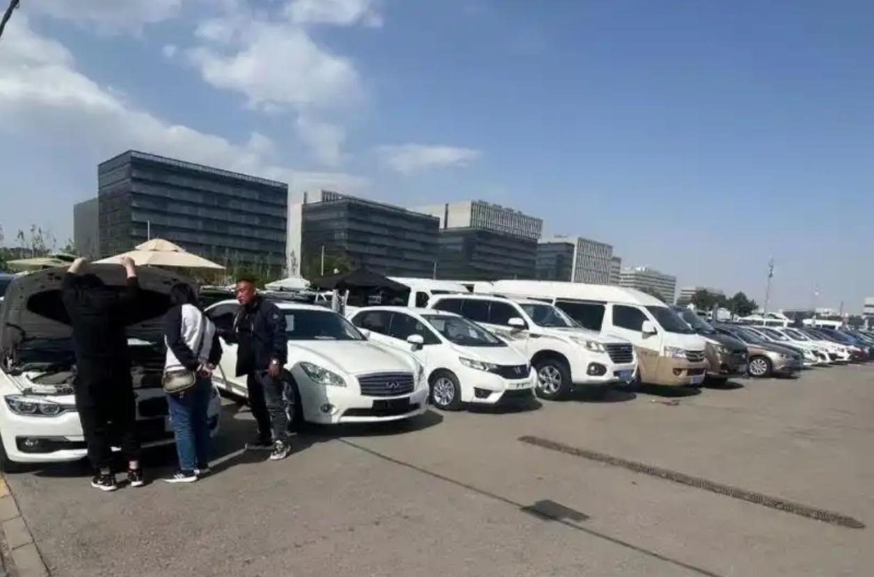 二手车交易量不涨反增，为何车商却说“亏不起”？4.66%的增幅背后，一场关乎