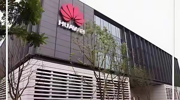 难怪今年湖南湘潭大学录取分数线暴涨，原来是因为深圳华为集团和湘潭大学共建新学院，