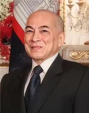 洪森大势已去：西哈莫尼王权即将回归​柬埔寨洪森操控柬埔寨三十多年，柬泰冲突想